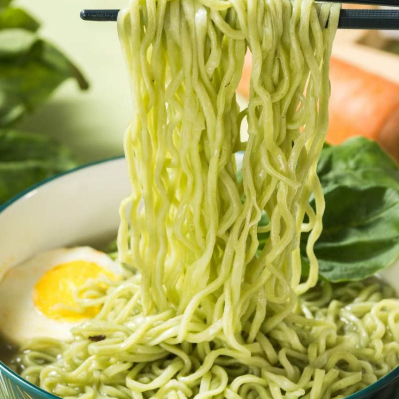 Paquete pequeño individual de fideos de trigo con espinacas de 60 g